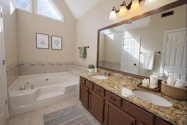 Photo - 116 Crossroads Estate Dr