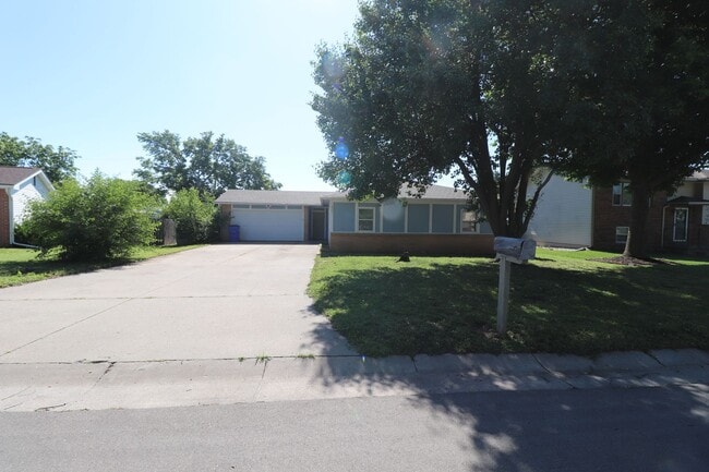 Photo - Family Home for rent!