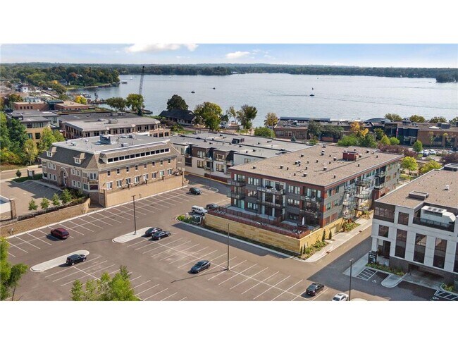 Photo - 253 Lake St E Unit 309