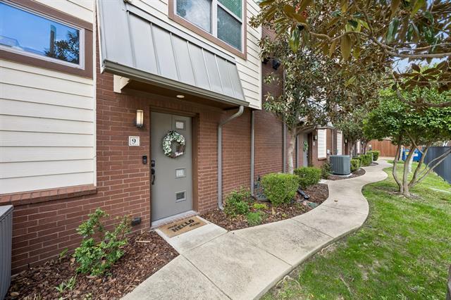 Photo - 5875 Ross Ave Unit 9