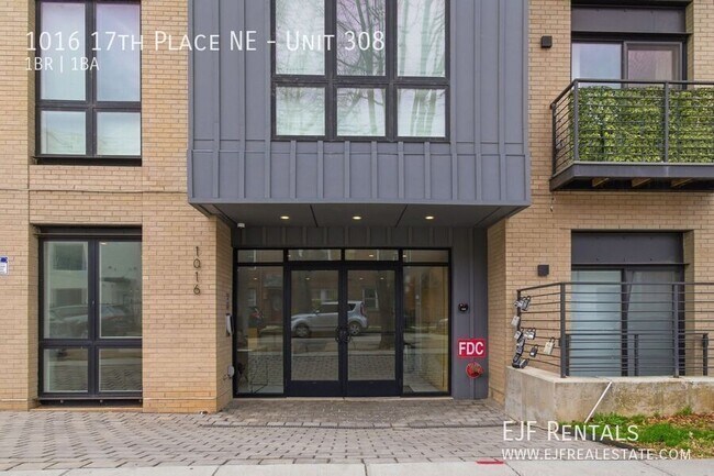 Photo - 1016 17th Pl NE Unit 308