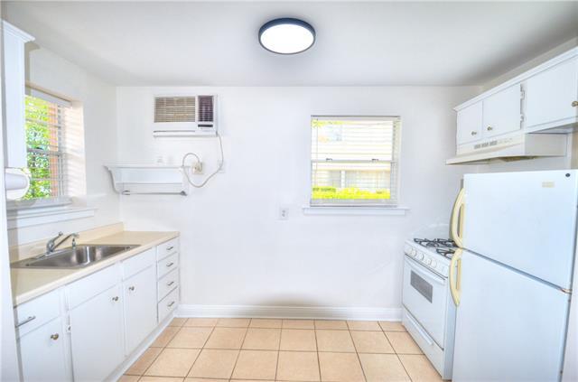 Photo - 318 Ridgelake Dr