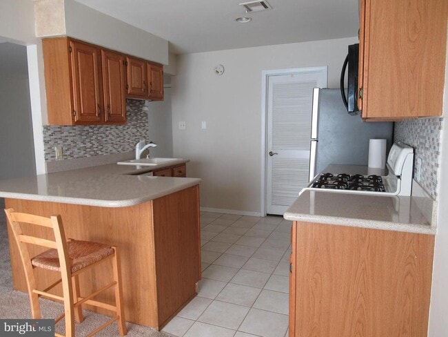 Photo - 14 Beverly Ct