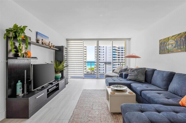 Photo - 5600 Collins Ave Unidad 8Y