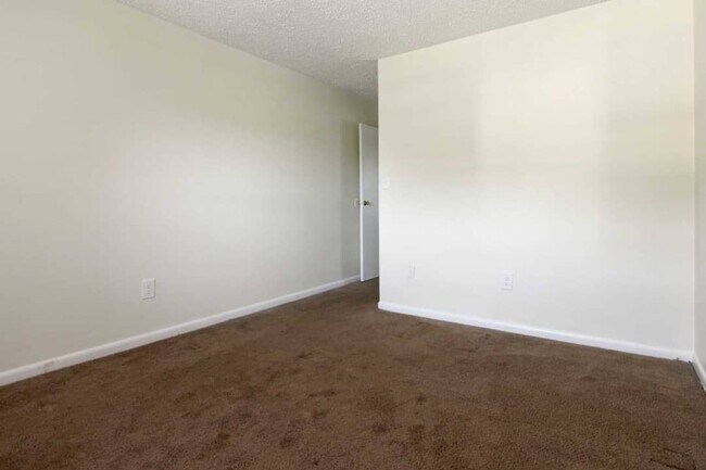 Photo - Gretna Village