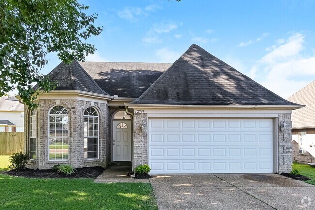 Building Photo - 12749 Fox Hunter's Dr Rental