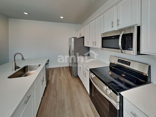 Photo - 237 Marshland Ct