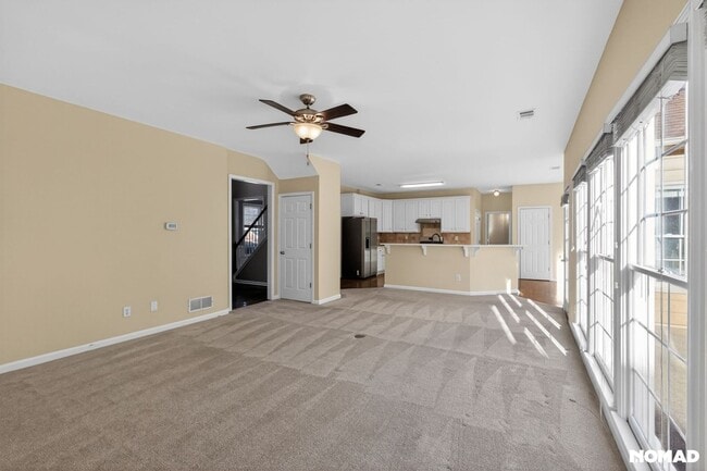 Photo - 420 White Rose Trce