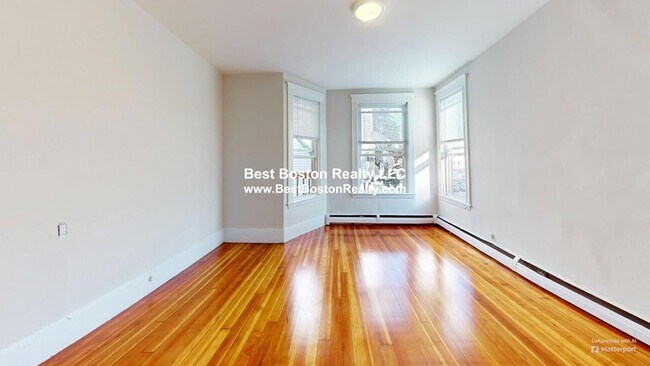 Photo - 16 R Warren Ave Condo Unit 3