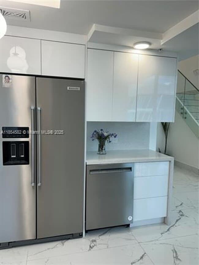 Photo - 3000 NE 188th St Unit 3000 NE 188th St  701