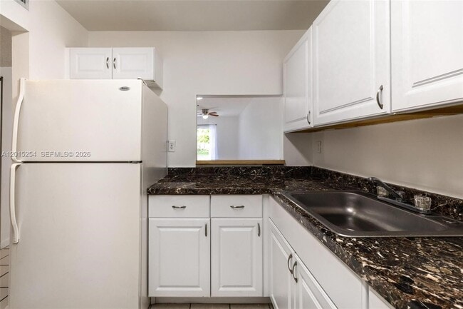 Photo - 11301 SW 200th St Unidad 108-A