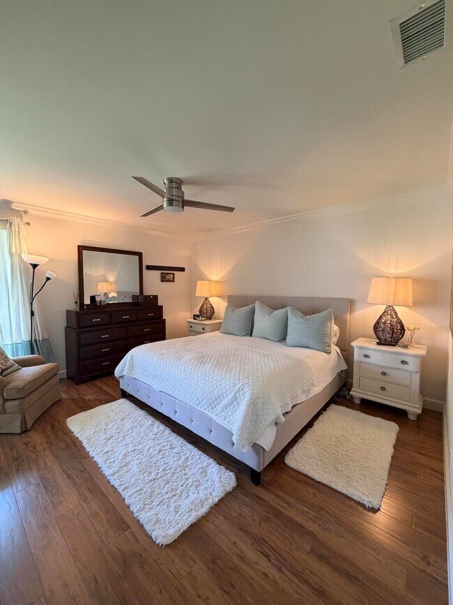 4607 Kittiwake Ct Unit 2