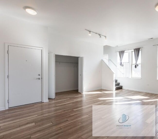 Photo - 2700 W North Ave Unit 202