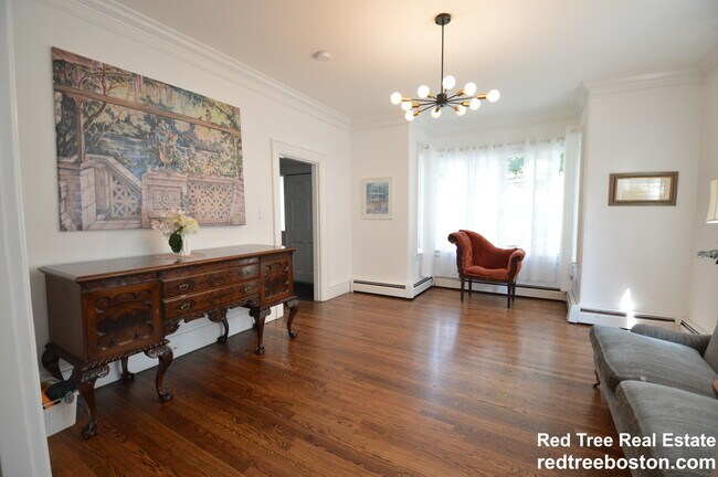 Photo - 60 Parsons St