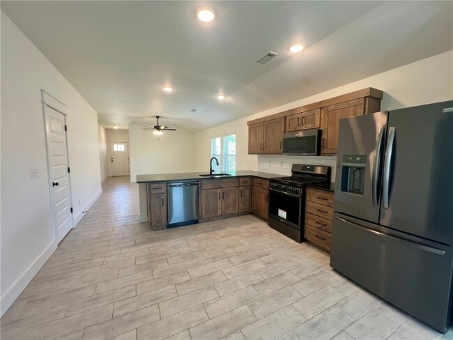 Photo - 2031 Bluebonnet Ln