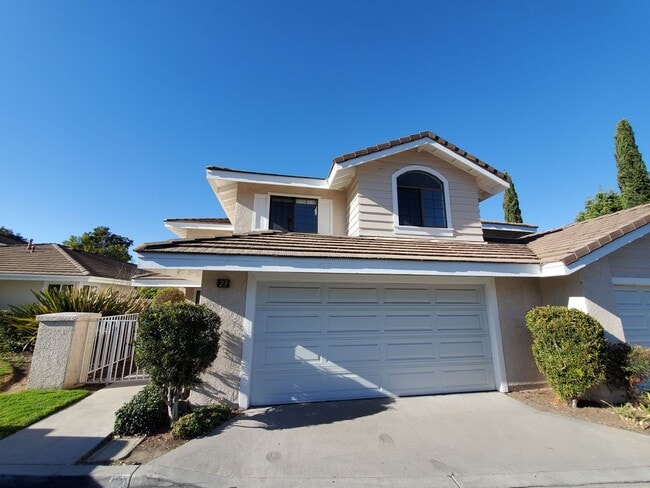 Photo - Beautiful Woodbridge/Lakeside Home for Lease!