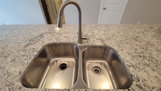 Building Photo - 22006 Tawny Butterfly Dr