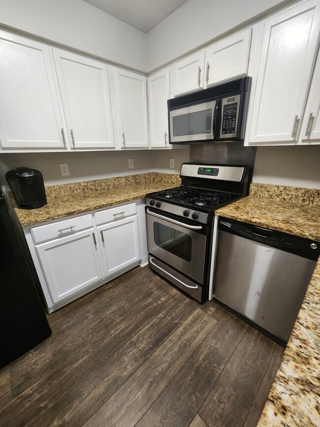 Photo - 4000 Riverlook Pky SE Unit 103