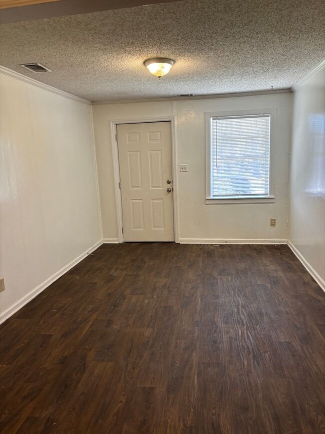 Photo - 2 Bedroom Duplex For Lease