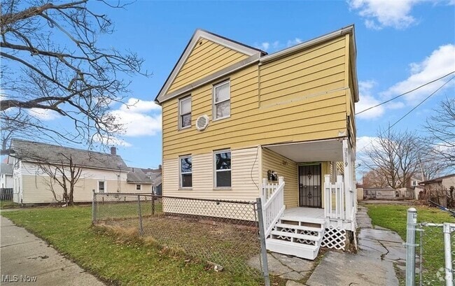 Building Photo - 3119 W 56th St Unit DOWN Rental