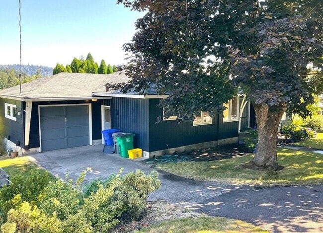 Photo - Charming Maplewood SFH with garden beds, fruit trees and finished basement