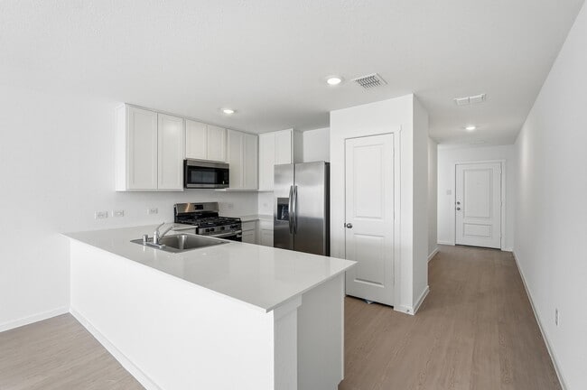 Photo - 1000 Calley Pear Trl