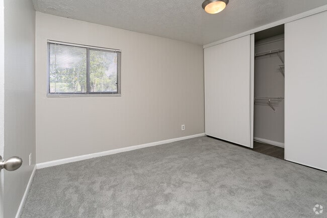 2BR-1.5BA-850sf - Oasis at San Marco