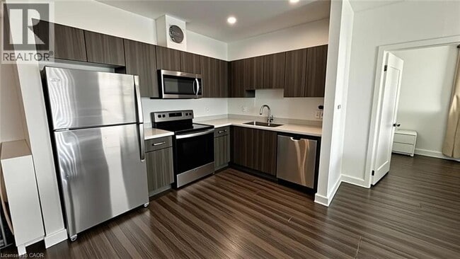 Photo - 408 Dundas St S Unité 304