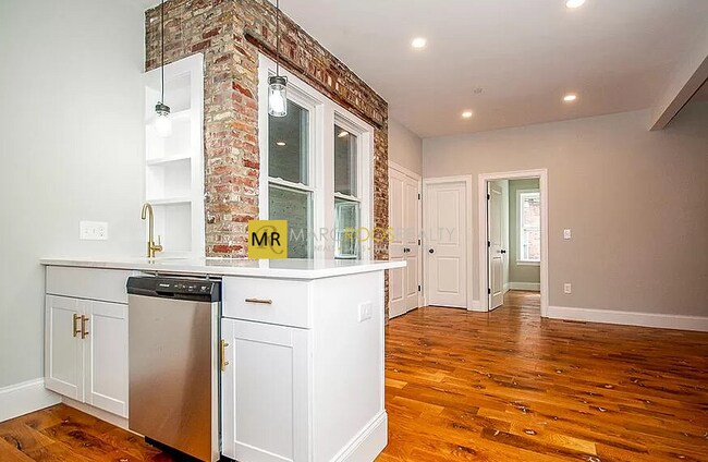 Photo - 140 Chelsea St Unit 3