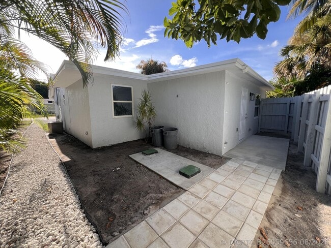 138 Ethelyn Dr