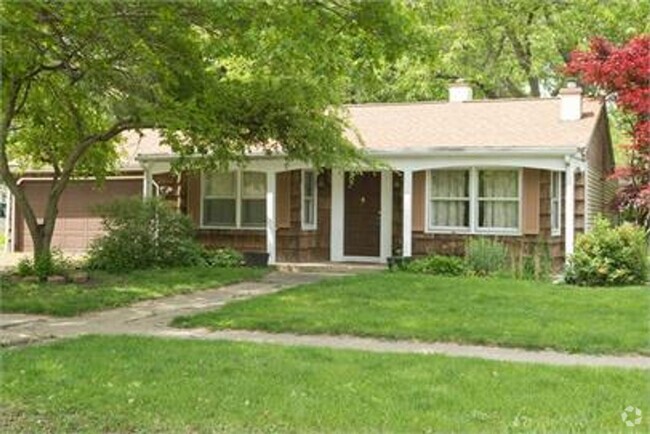 Building Photo - 1008 E Florida Ave Rental