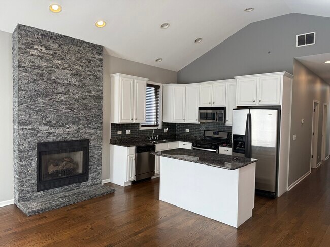 Photo - 2416 W Thomas St Unit 3