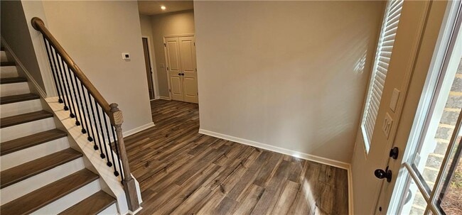 Photo - 908 Colton Dr