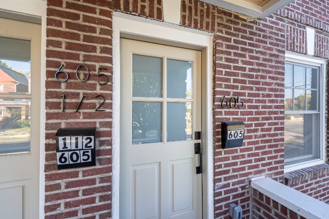 Photo - 605-607-607 S Champion Ave Unit 605