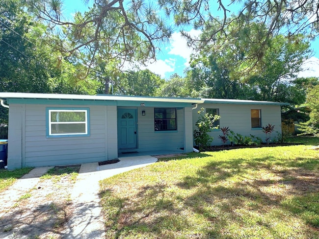 Building Photo - On Island, Close to Historic District & Be... Rental