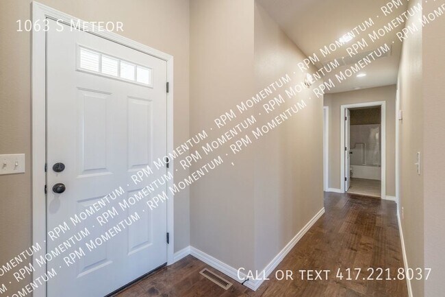 Photo - 3 BED, 2 BATH FARMHOUSE FOR RENT