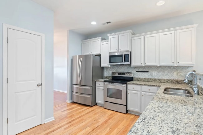 Photo - 4221 Lochurst Dr