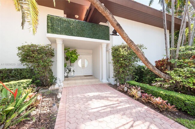 Photo - 201 Knollwood Dr