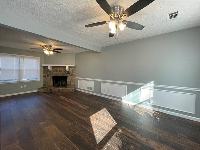 3076 Mill Falls Ct