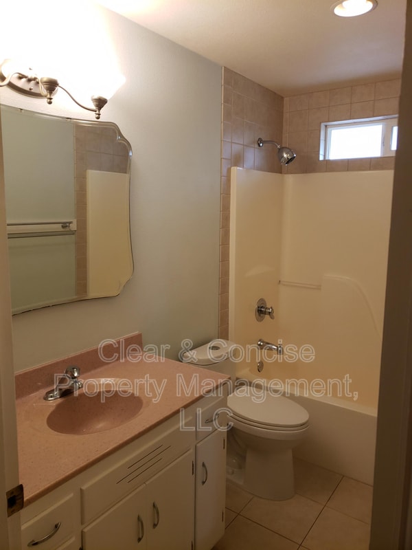 Photo - 2199 Devos St