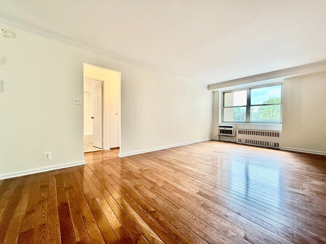 Photo - 30 Park Ave Apartment Unit 2W