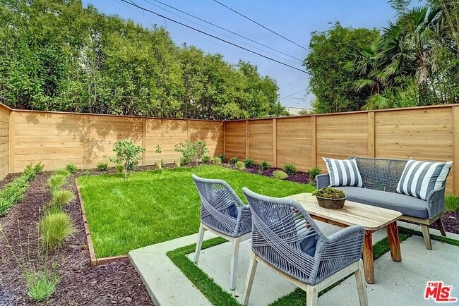 Photo - 1278 Meadowbrook Ave