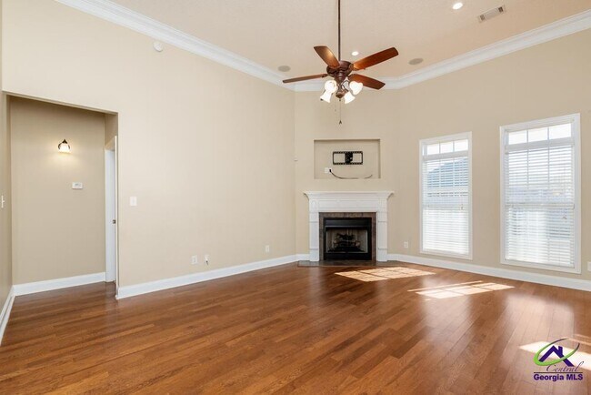 Photo - 601 Huntwood Ln