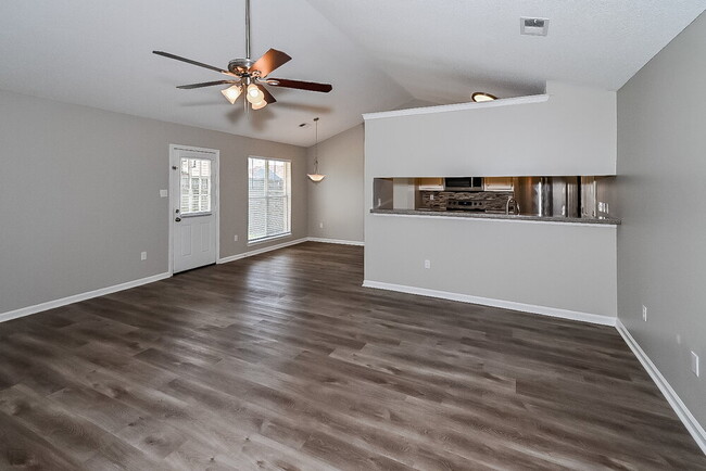 Photo - 6306 Magnolia Lakes Dr