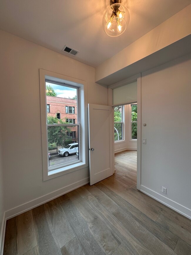 Photo - 2950 N Sheffield Ave Unit 3F