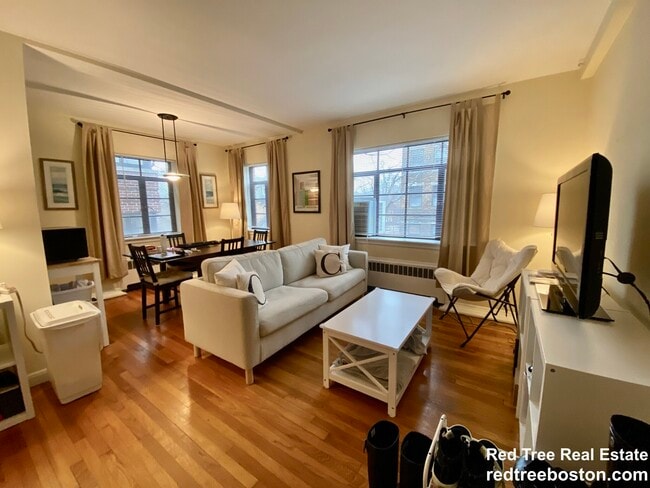 Building Photo - 69 Strathmore Rd Unit 4