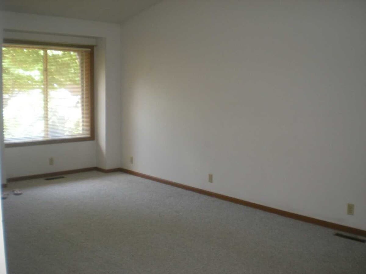 Livingroom - 1110 Grandview Ave