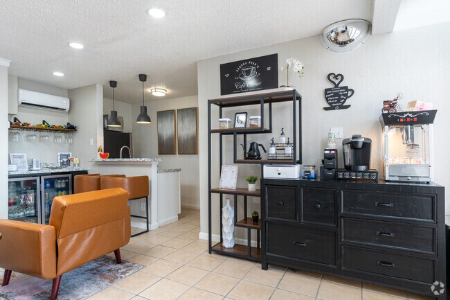 Leasing Office