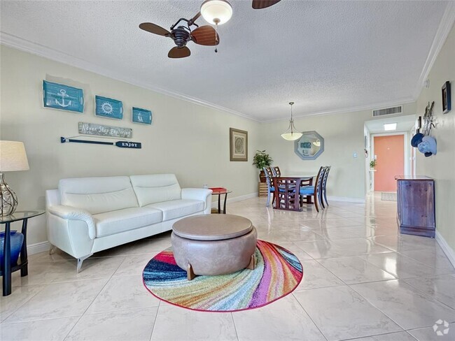 Building Photo - 128 S Cypress Rd Unit 835 Rental