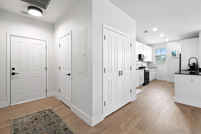 Photo - 3940 N Flagler Dr Unit 206